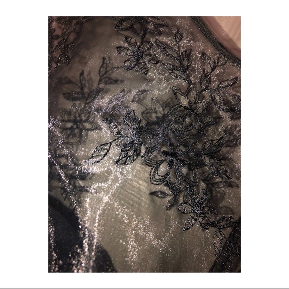 David Bridal Black lace dress Size 18 - Picture 4 of 5